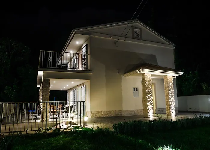 빌라 Carmen 오파티아