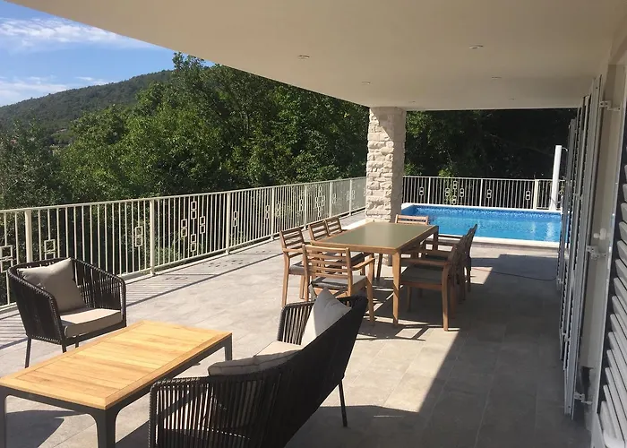 빌라 Carmen 오파티아